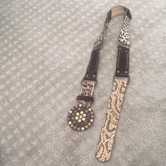 Belt with bling buckle and animal prints - Picture 3 of 5